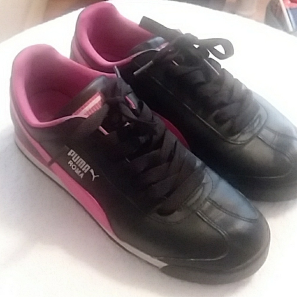 Puma Roma pink & black sneakers